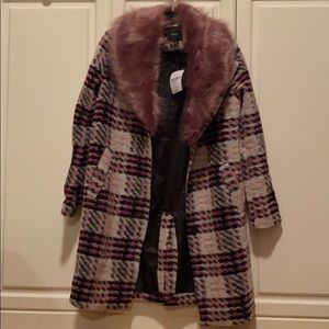 Wool Coat with Faux Fur collar! Brand new with tag